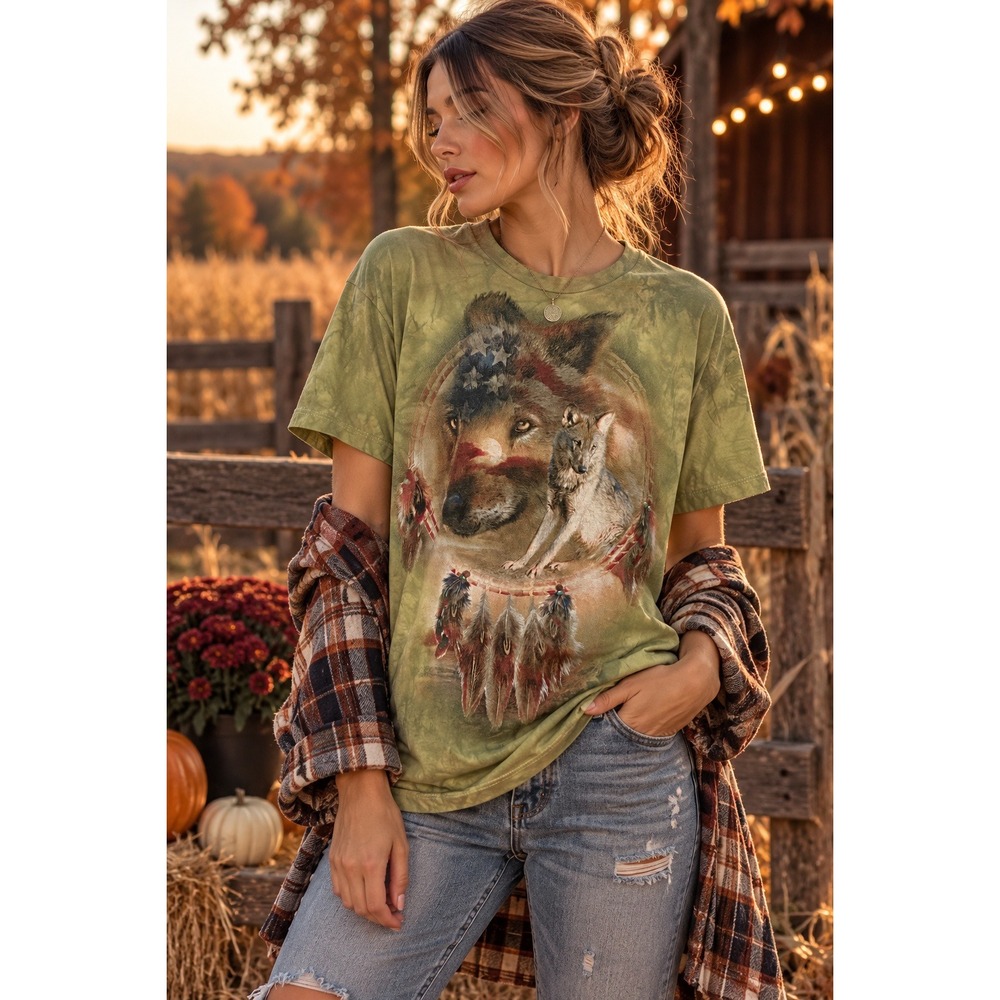 The Mountain XXL Wolf American Flag Dreamcatcher Tie Dye T Shirt Y2K Nature